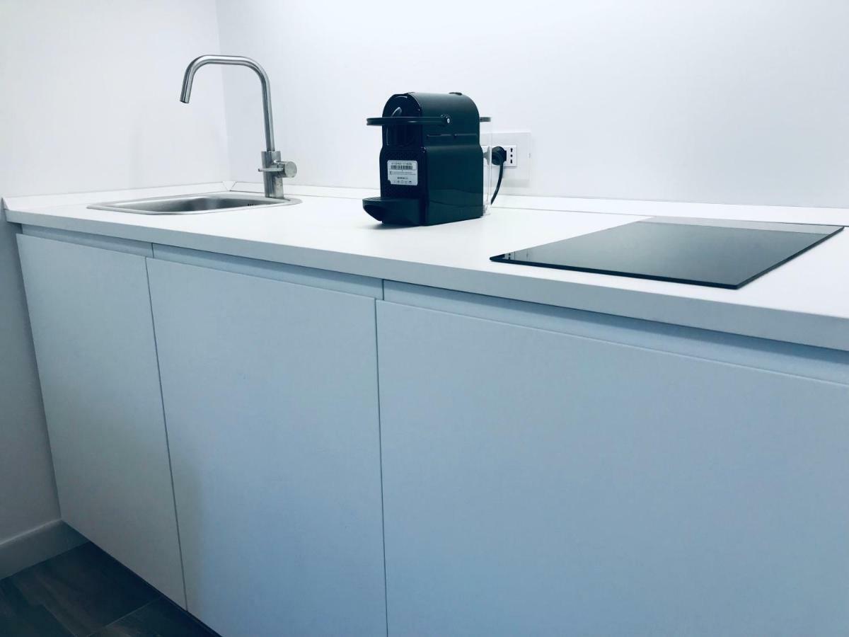 Bellhome 3 - Elegante Appartamento Nel Centro Di Bari Extérieur photo
